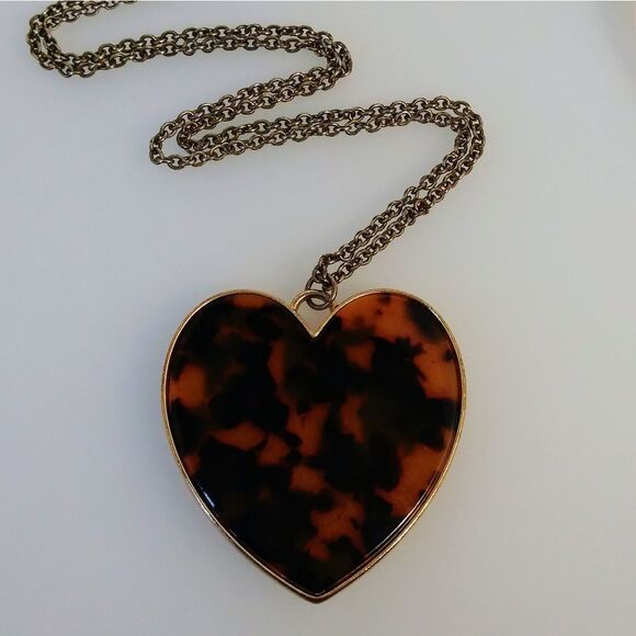 Leopard Print Heart Pendant Necklace - Picture 1 of 3